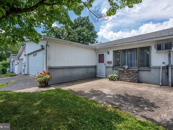 28 COVINGTON PLACE , CATASAUQUA, PA 18032