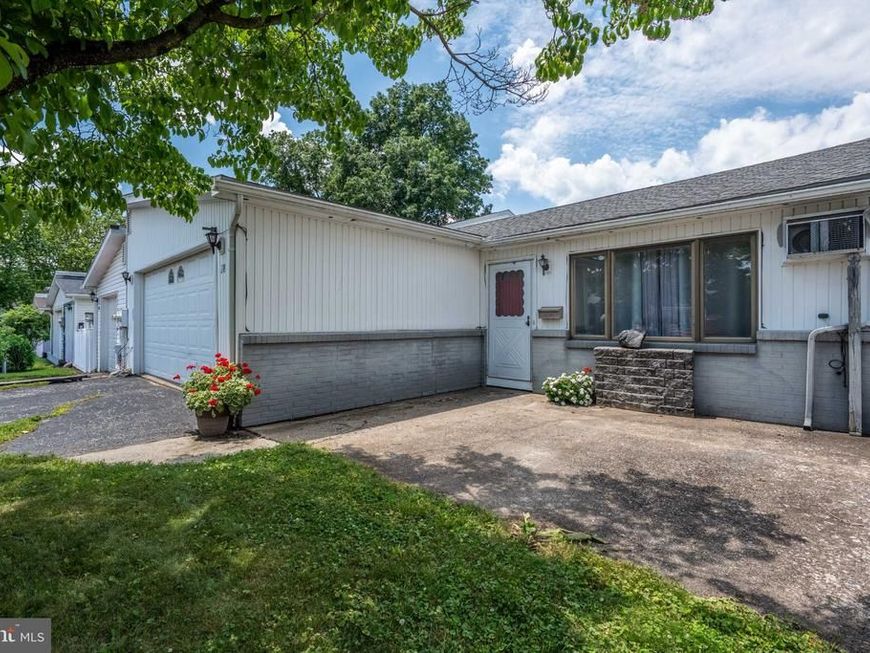28 Covington Place , Catasauqua, PA 18032 Main Photo