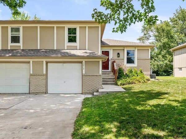 1212 W Sheridan Street, Olathe, KS 66061