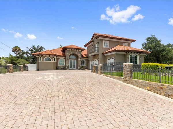 2101 W BEARSS AVENUE, TAMPA, FL 33618