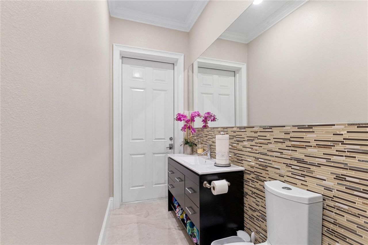 2101 W Bearss Avenue, Tampa, FL 33618 Photo