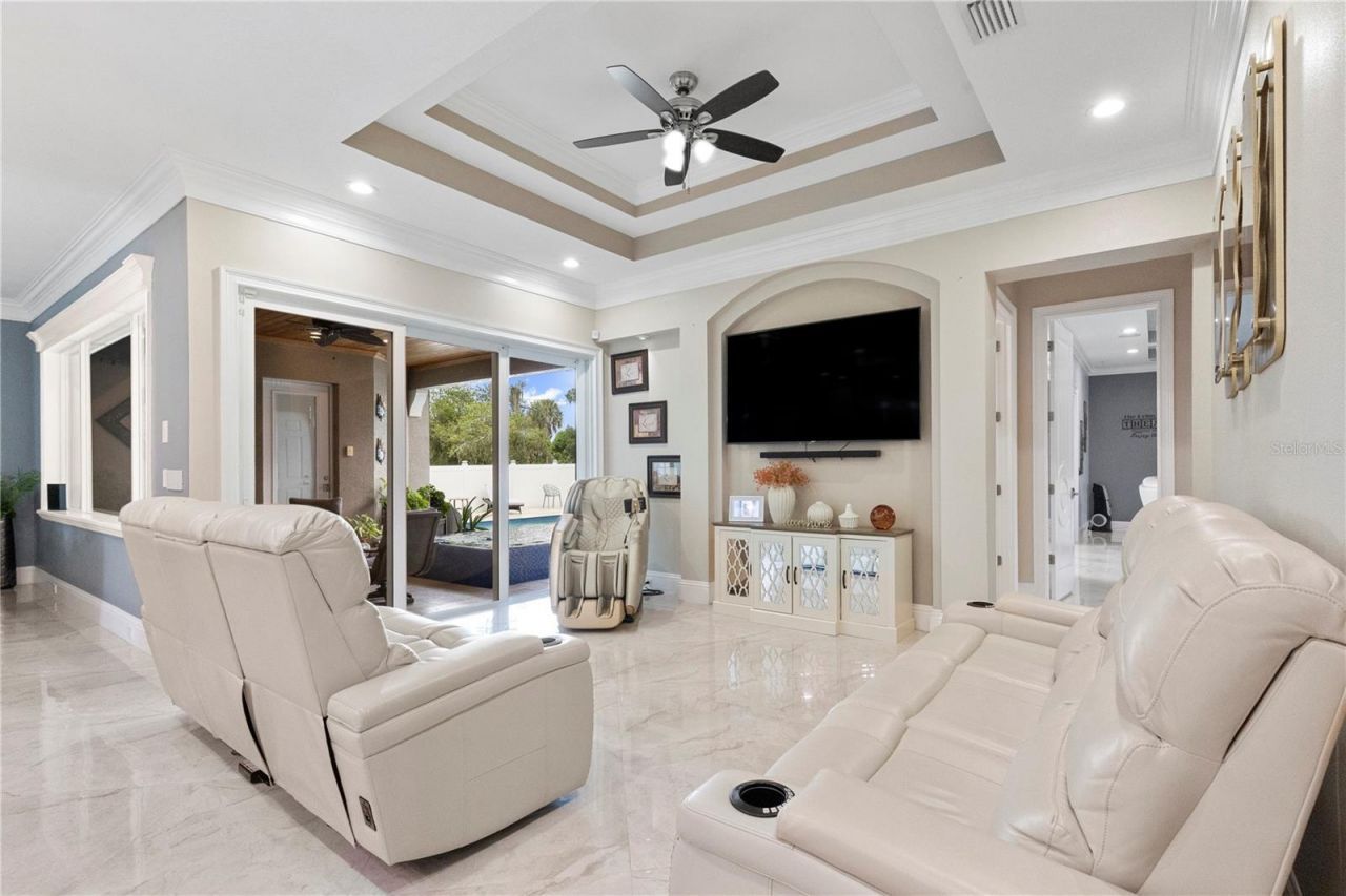 2101 W Bearss Avenue, Tampa, FL 33618 Photo
