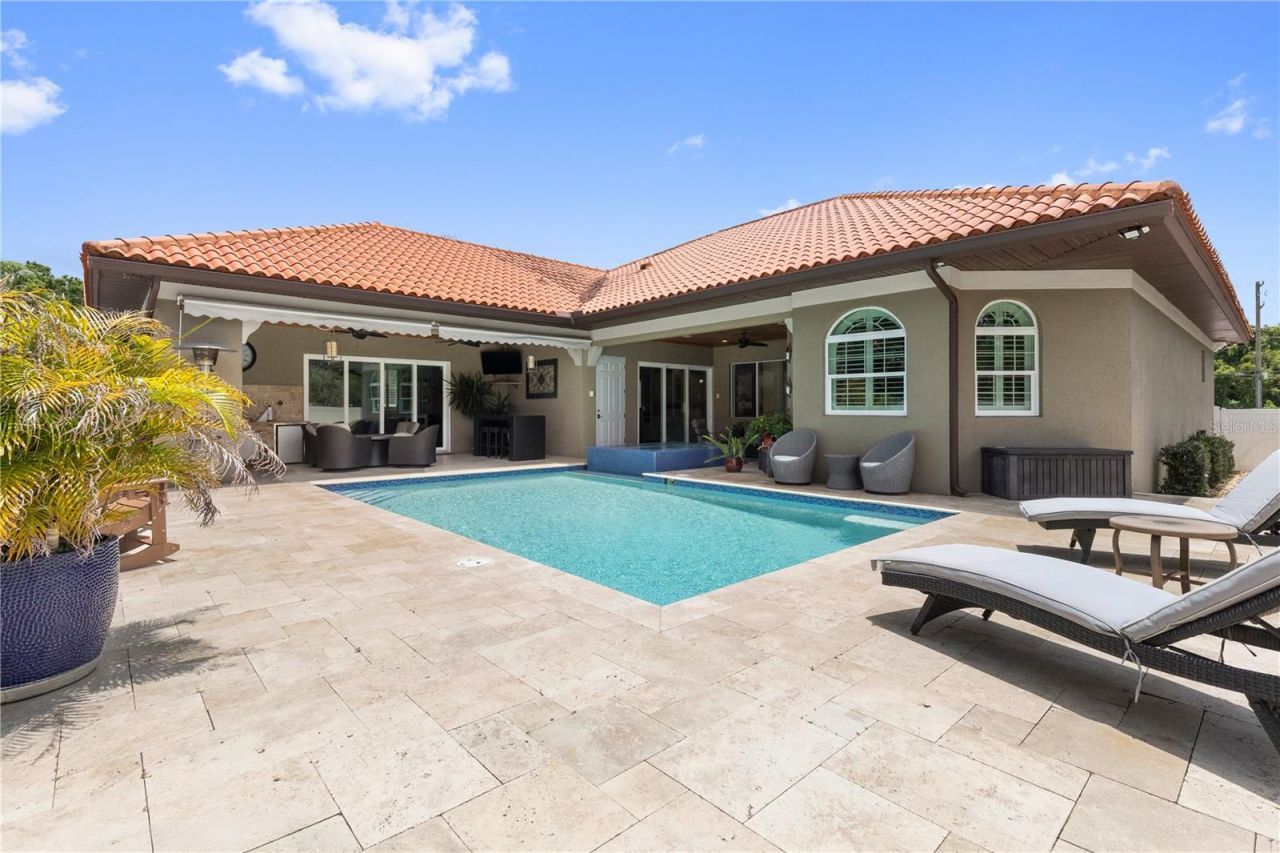 2101 W Bearss Avenue, Tampa, FL 33618 Photo