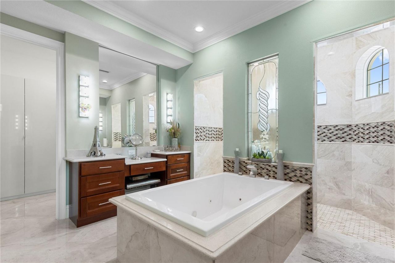 2101 W Bearss Avenue, Tampa, FL 33618 Photo