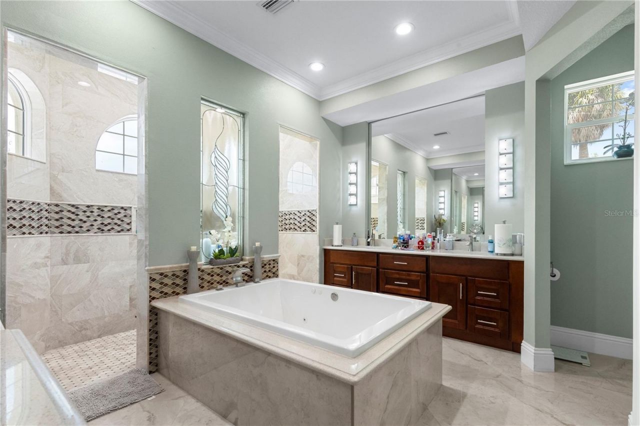 2101 W Bearss Avenue, Tampa, FL 33618 Photo