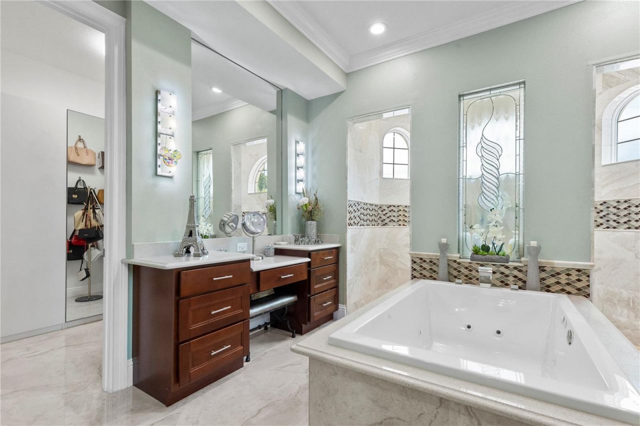 2101 W Bearss Avenue, Tampa, FL 33618 Photo