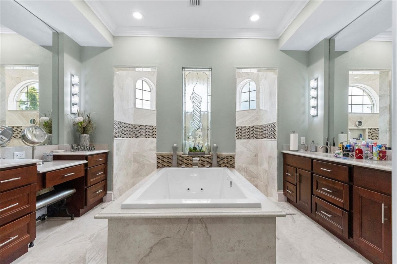 2101 W Bearss Avenue, Tampa, FL 33618 Photo