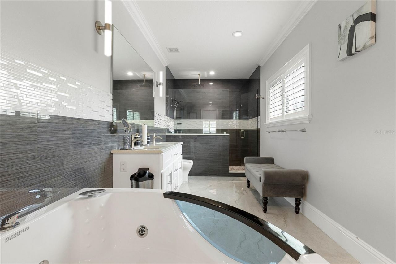 2101 W Bearss Avenue, Tampa, FL 33618 Photo
