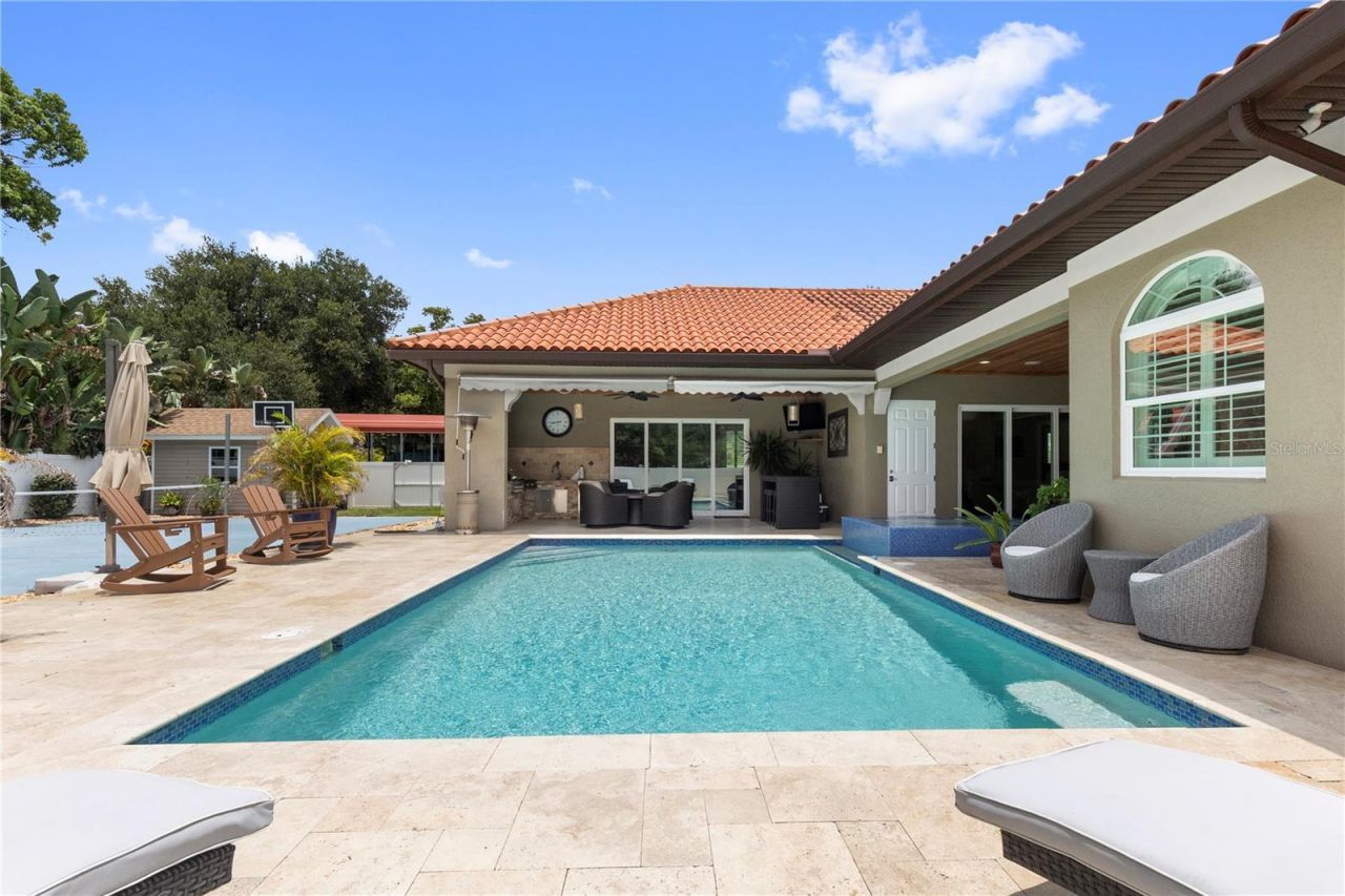 2101 W Bearss Avenue, Tampa, FL 33618 Photo