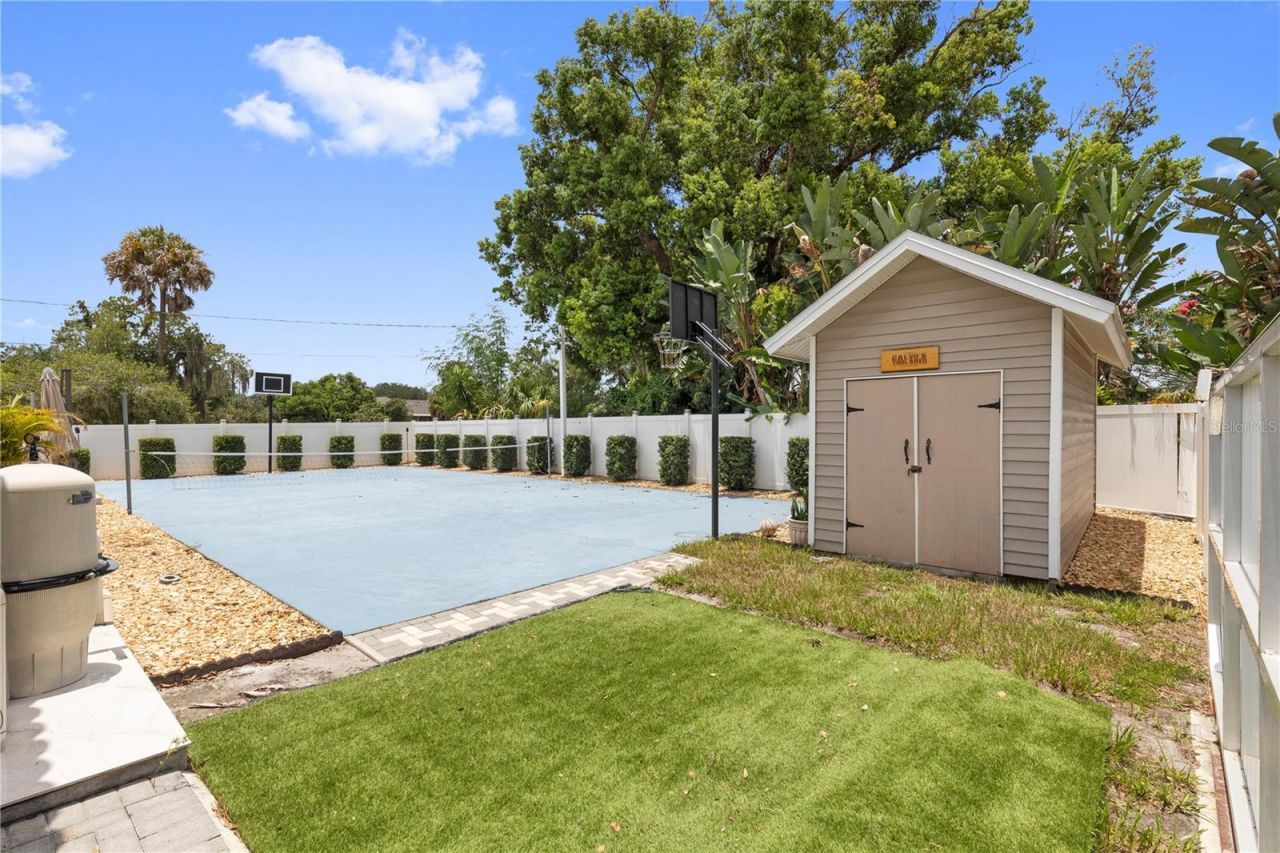 2101 W Bearss Avenue, Tampa, FL 33618 Photo