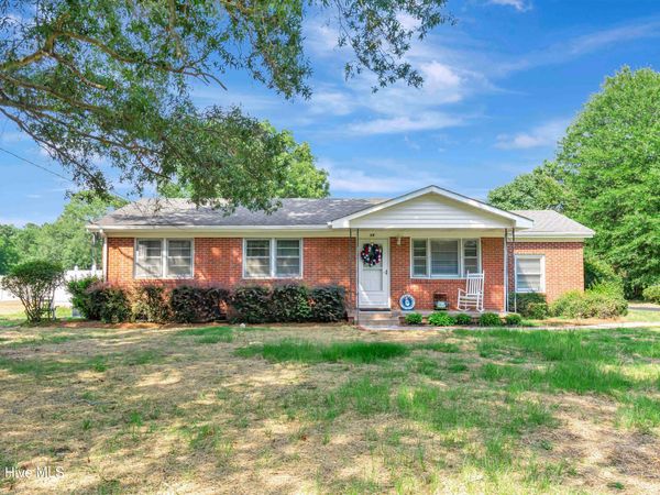 591 E Great Marsh Church Road , Saint Pauls, NC 28384