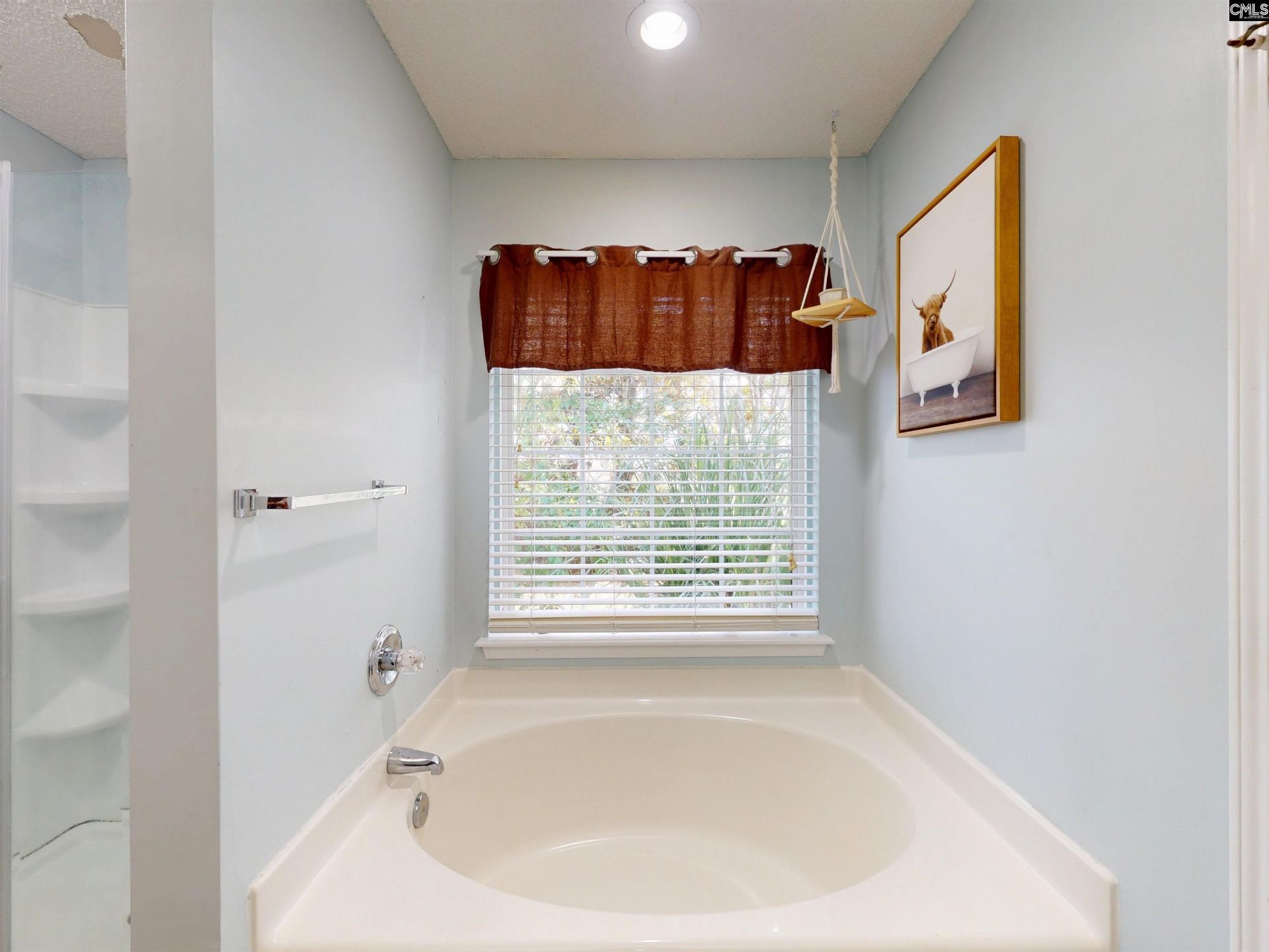 615 Staffwood Drive Photo 16