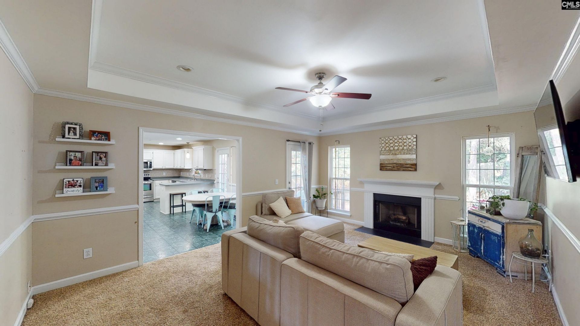 615 Staffwood Drive Photo 4