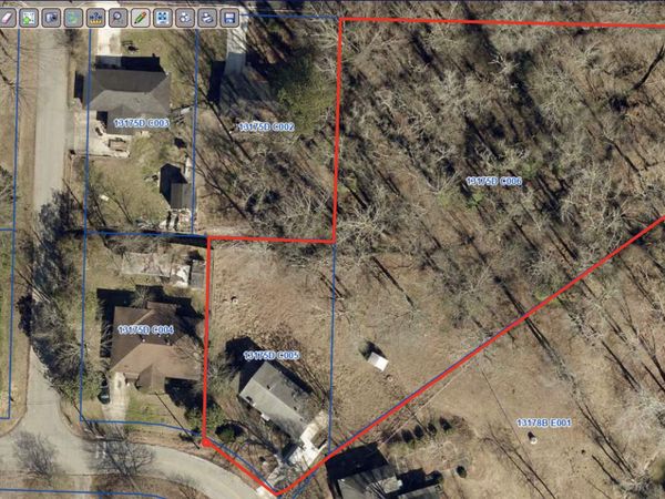 868 King Road, Jonesboro, GA 30236