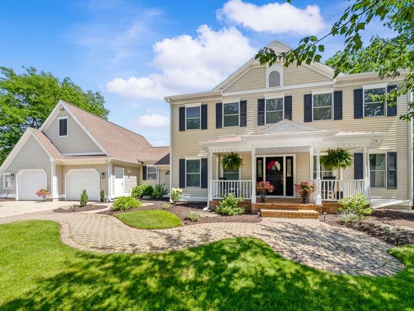 1380 Meadow Green Court SE, Caledonia, MI 49316