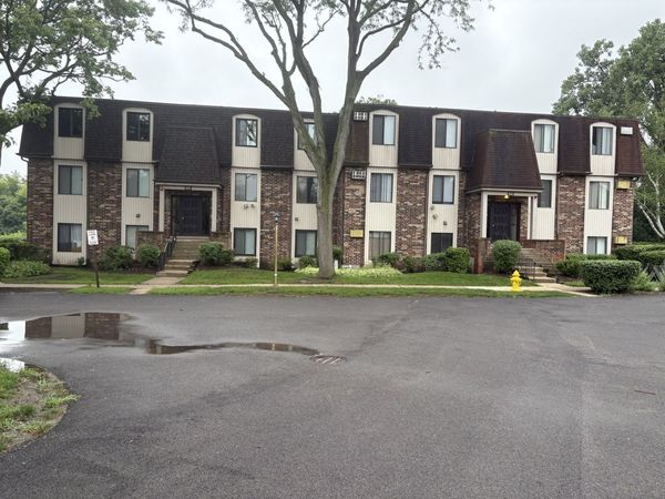 835 Waterview Circle , Unit 5, Vernon Hills, IL 60061