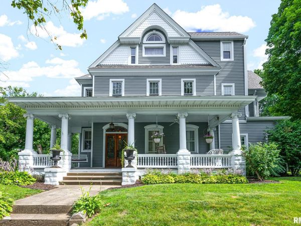 901 WASHINGTON Street, Pekin, IL 61554