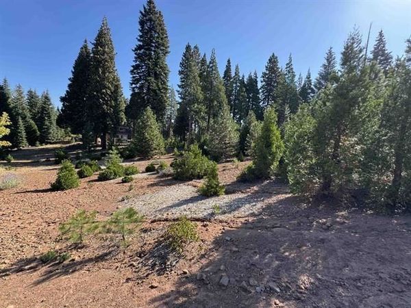 998 Marina Drive, Lake Almanor, CA 96137