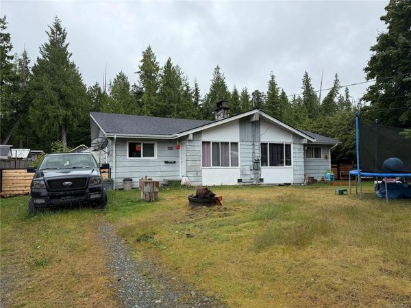 4475 Byng Rd, Port Hardy, BC V0N 2P0