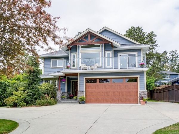 7224 East Saanich Rd , Central Saanich, BC V8M 1Y4