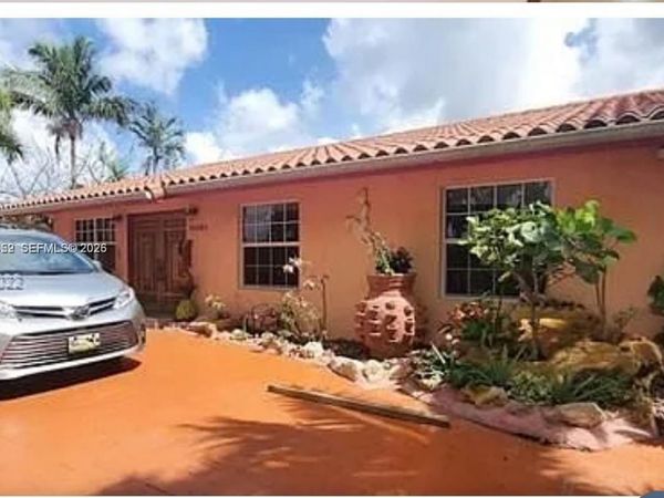 10955 SW 56th St , Miami, FL 33165