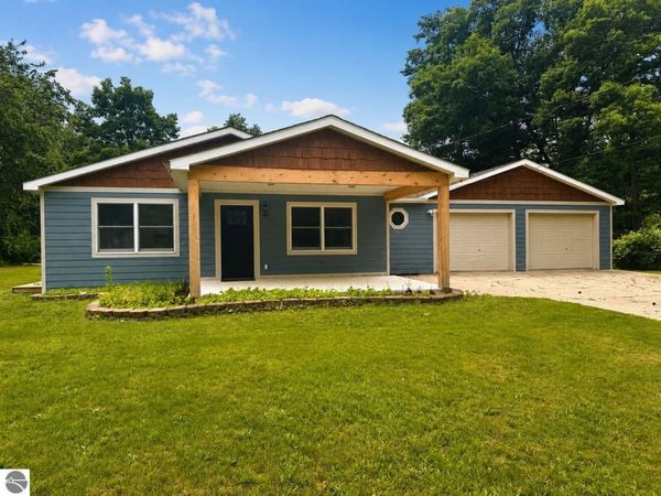 1009 Keystone, Tawas City, MI 48763
