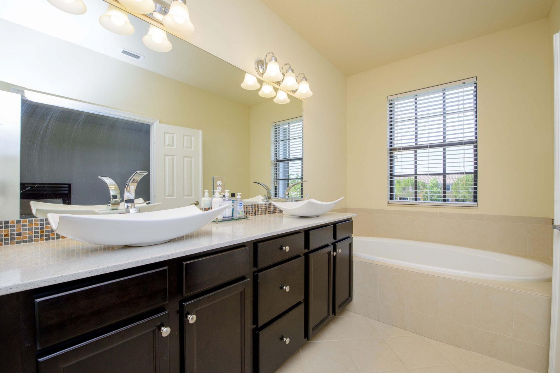10355 Wellington Parc Drive, Wellington, FL 33449 Photo