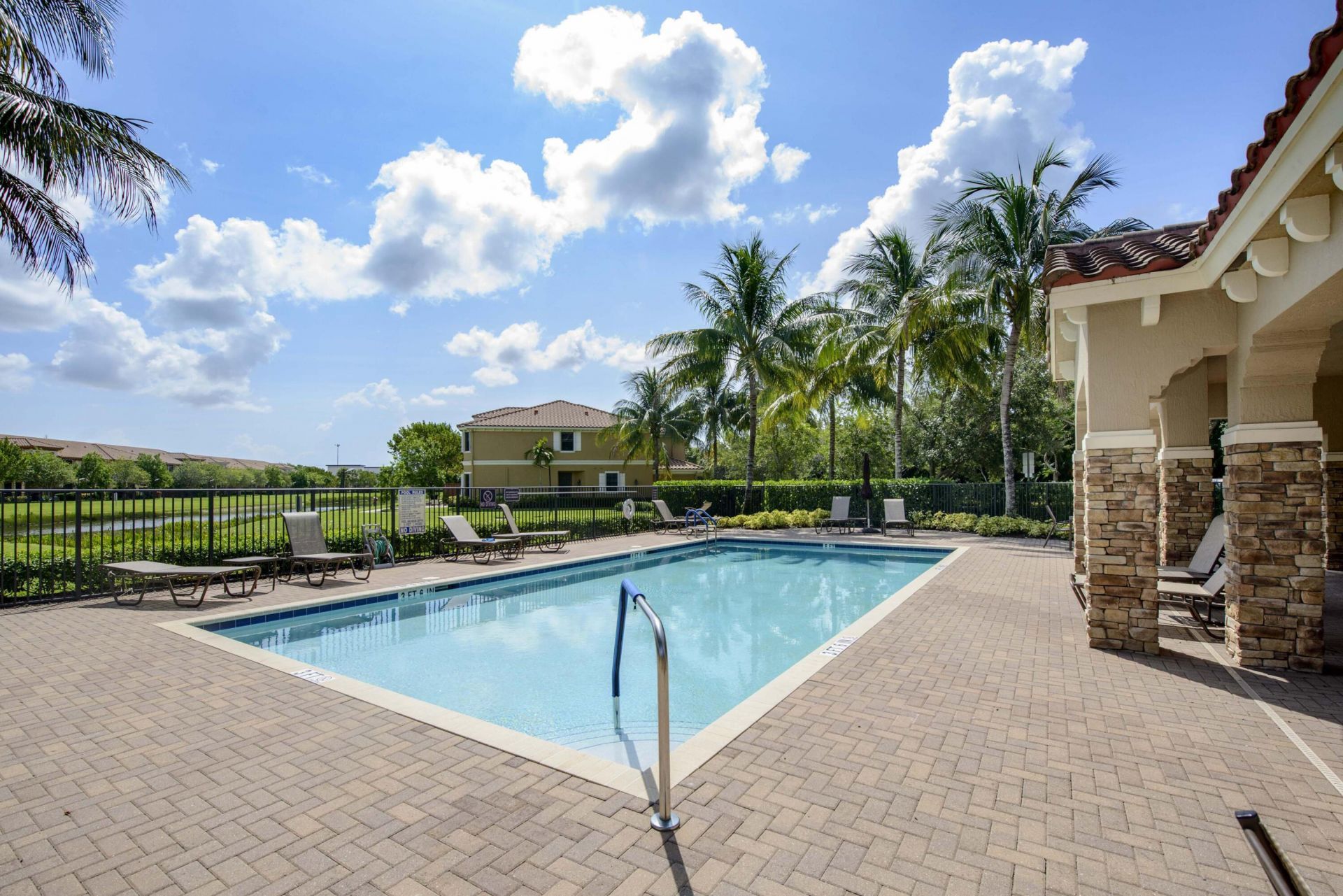 10355 Wellington Parc Drive, Wellington, FL 33449 Photo