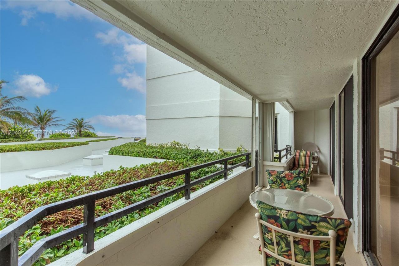 3560 S Ocean Blvd, Unit 206, South Palm Beach, FL 33480 Photo