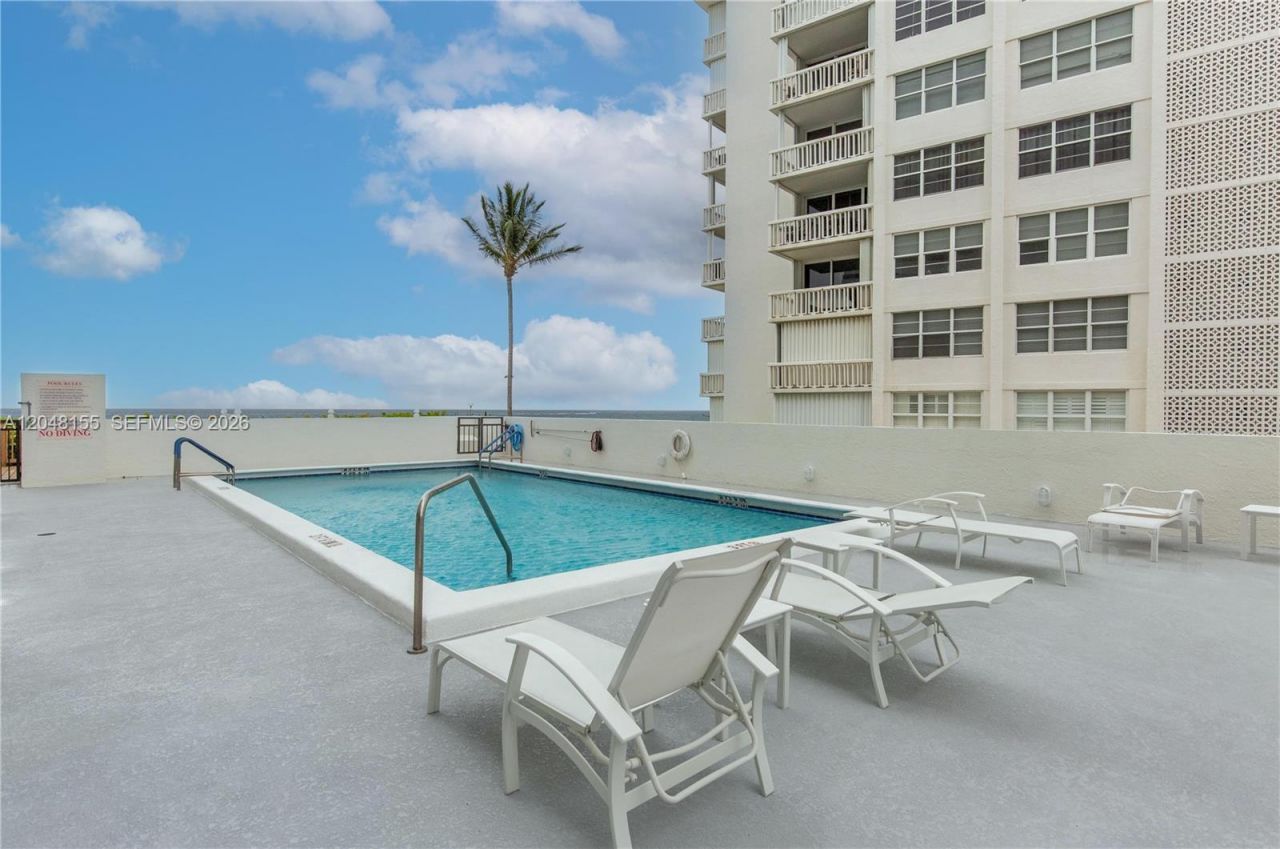 3560 S Ocean Blvd, Unit 206, South Palm Beach, FL 33480 Photo