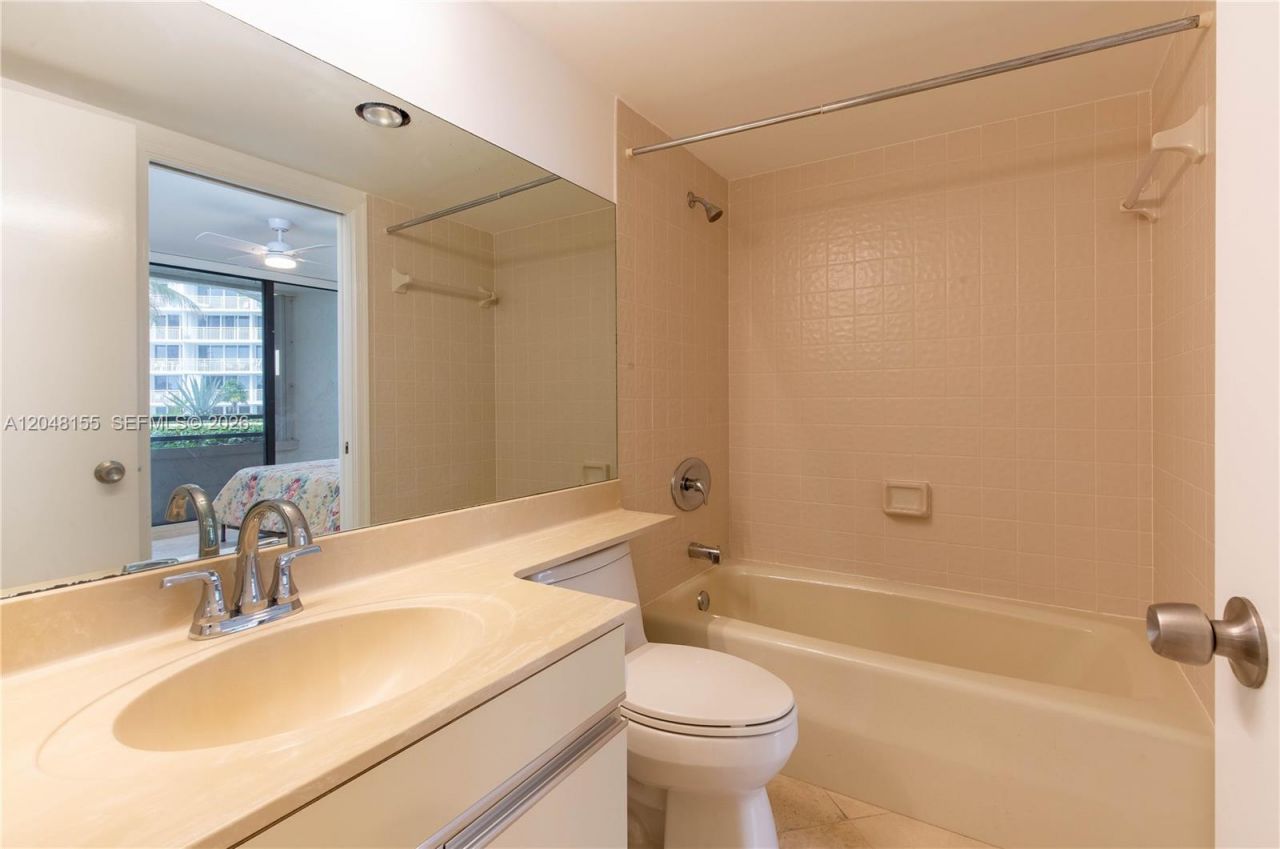 3560 S Ocean Blvd , Unit 206, South Palm Beach, FL 33480 Photo
