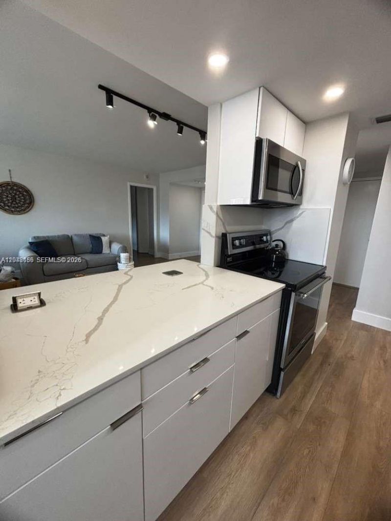 251 174th St , Unit 1215, Sunny Isles Beach, FL 33160 Photo