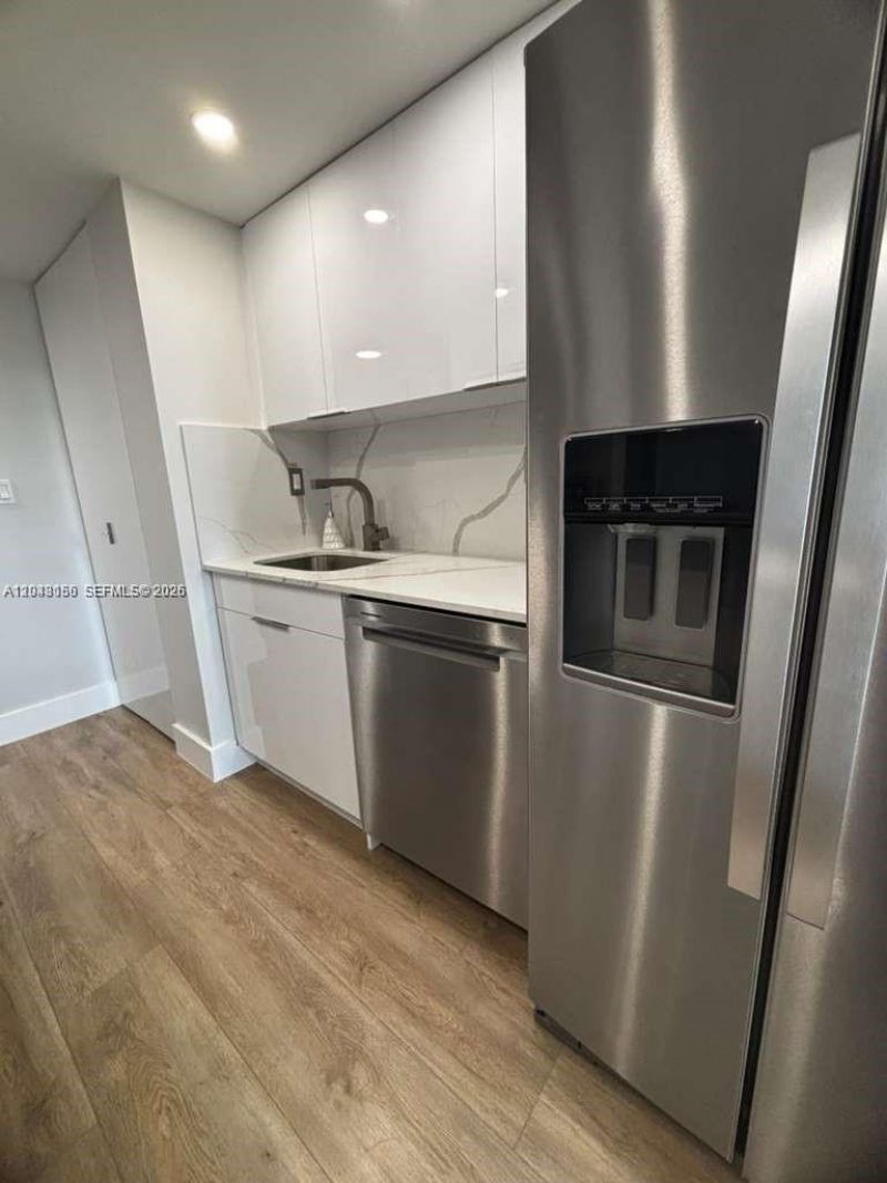 251 174th St , Unit 1215, Sunny Isles Beach, FL 33160 Photo