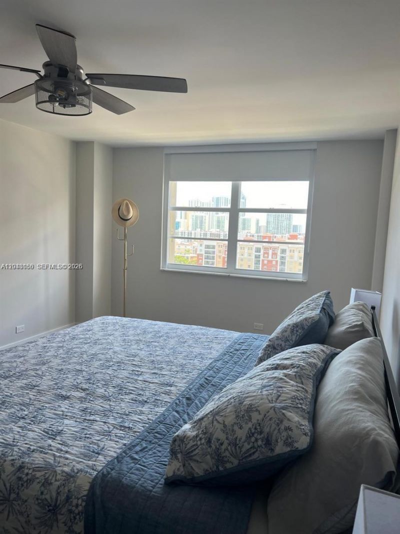 251 174th St , Unit 1215, Sunny Isles Beach, FL 33160 Photo