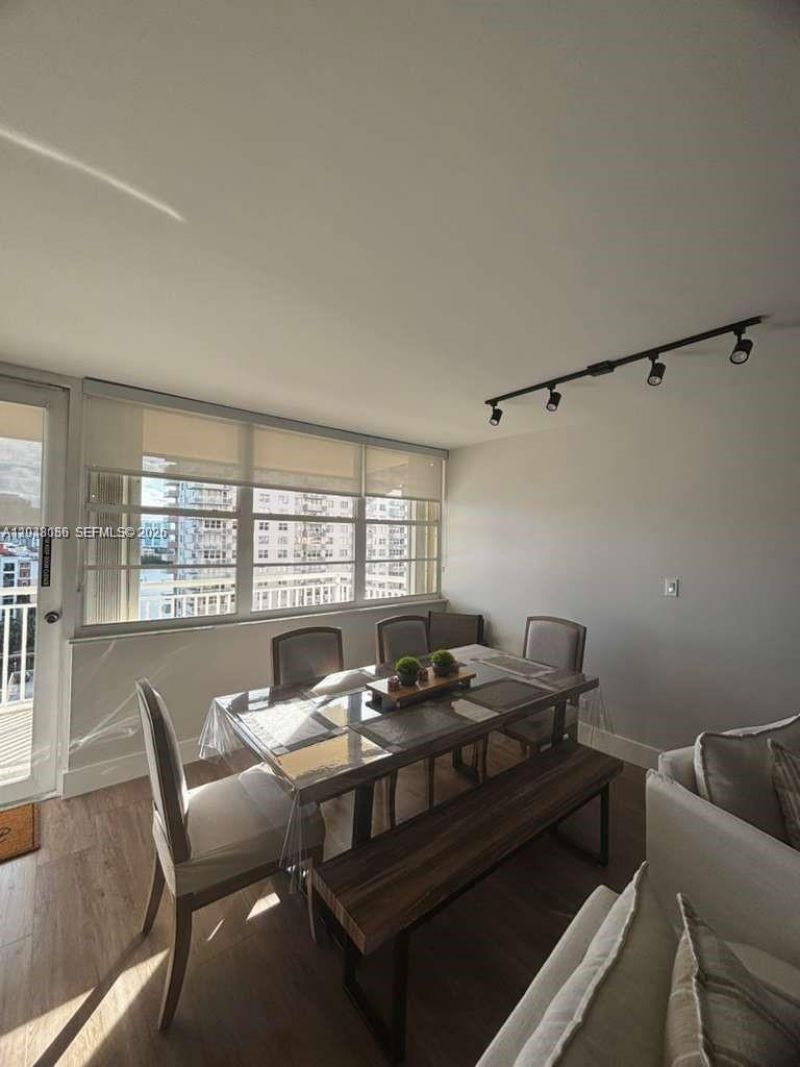251 174th St , Unit 1215, Sunny Isles Beach, FL 33160 Photo