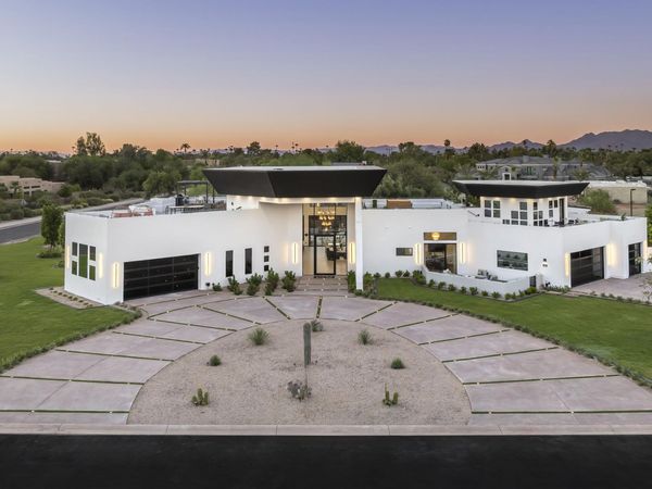 8402 E CACTUS WREN Road, Scottsdale, AZ 85250