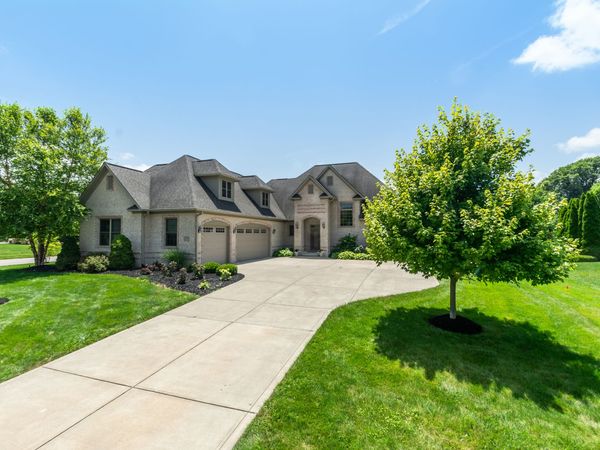 2350 Waterside Circle, Avon, IN 46123
