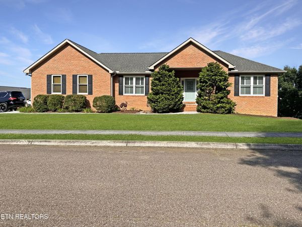7341 Fort Apache Rd, Corryton, TN 37721
