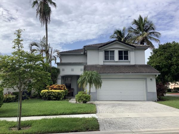 7330 NW 1st Place, Plantation, FL 33317