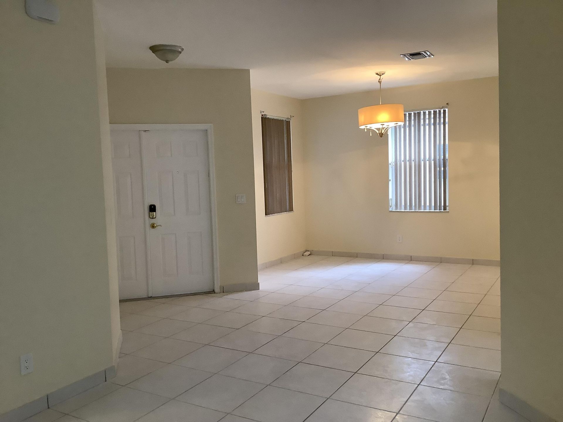 7330 NW 1st Place, Plantation, FL 33317 Photo
