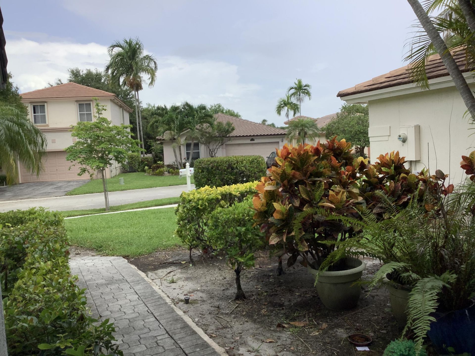 7330 NW 1st Place, Plantation, FL 33317 Photo