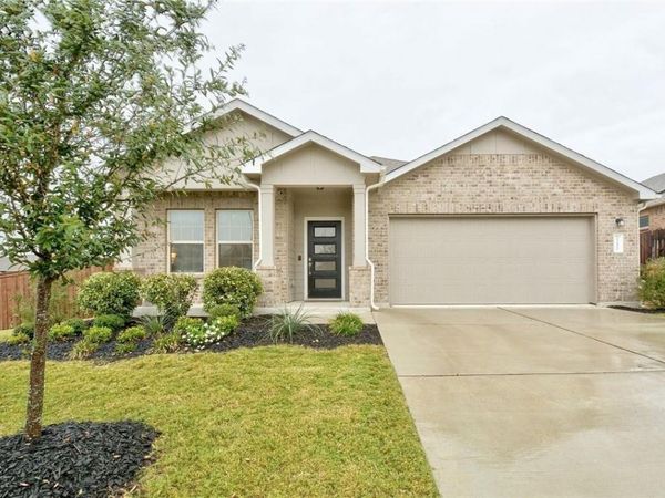 15400 Summer Ray DR, Del Valle, TX 78617