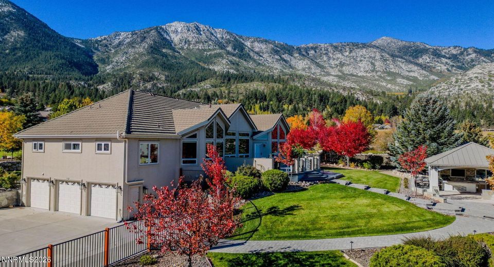 285 Sierra Country Circle, Gardnerville, NV 89460 Photo