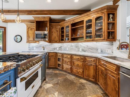 285 Sierra Country Circle, Gardnerville, NV 89460 Photo