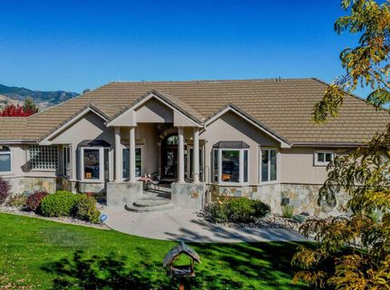 285 Sierra Country Circle, Gardnerville, NV 89460 Photo