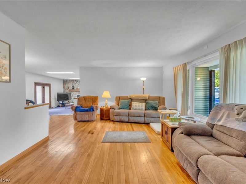 7170 Kingsview Road, Sagamore Hills, OH 44067 Photo 4