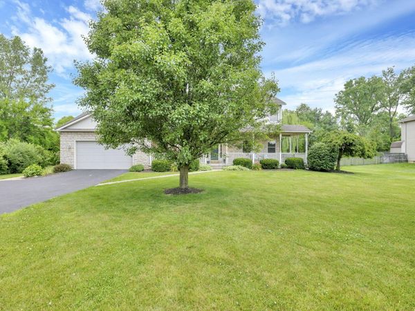 48 Melissa Court , Pataskala, OH 43062
