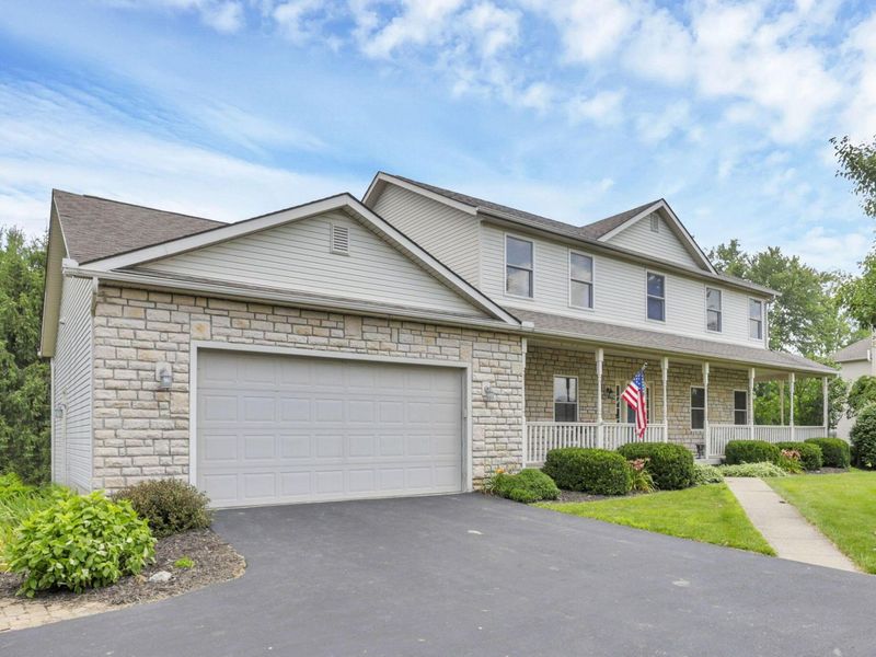 48 Melissa Court, Pataskala, OH 43062 Photo 2