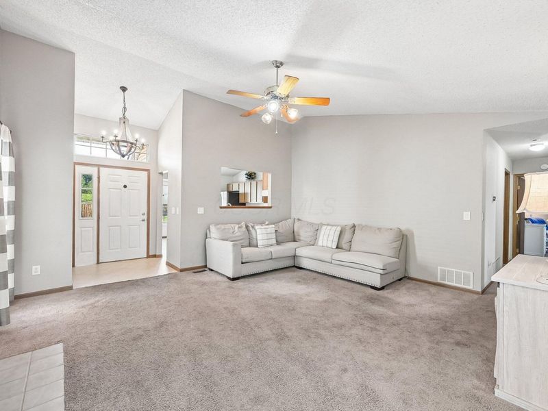 4965 Silver Bow Drive, Hilliard, OH 43026 Photo 10