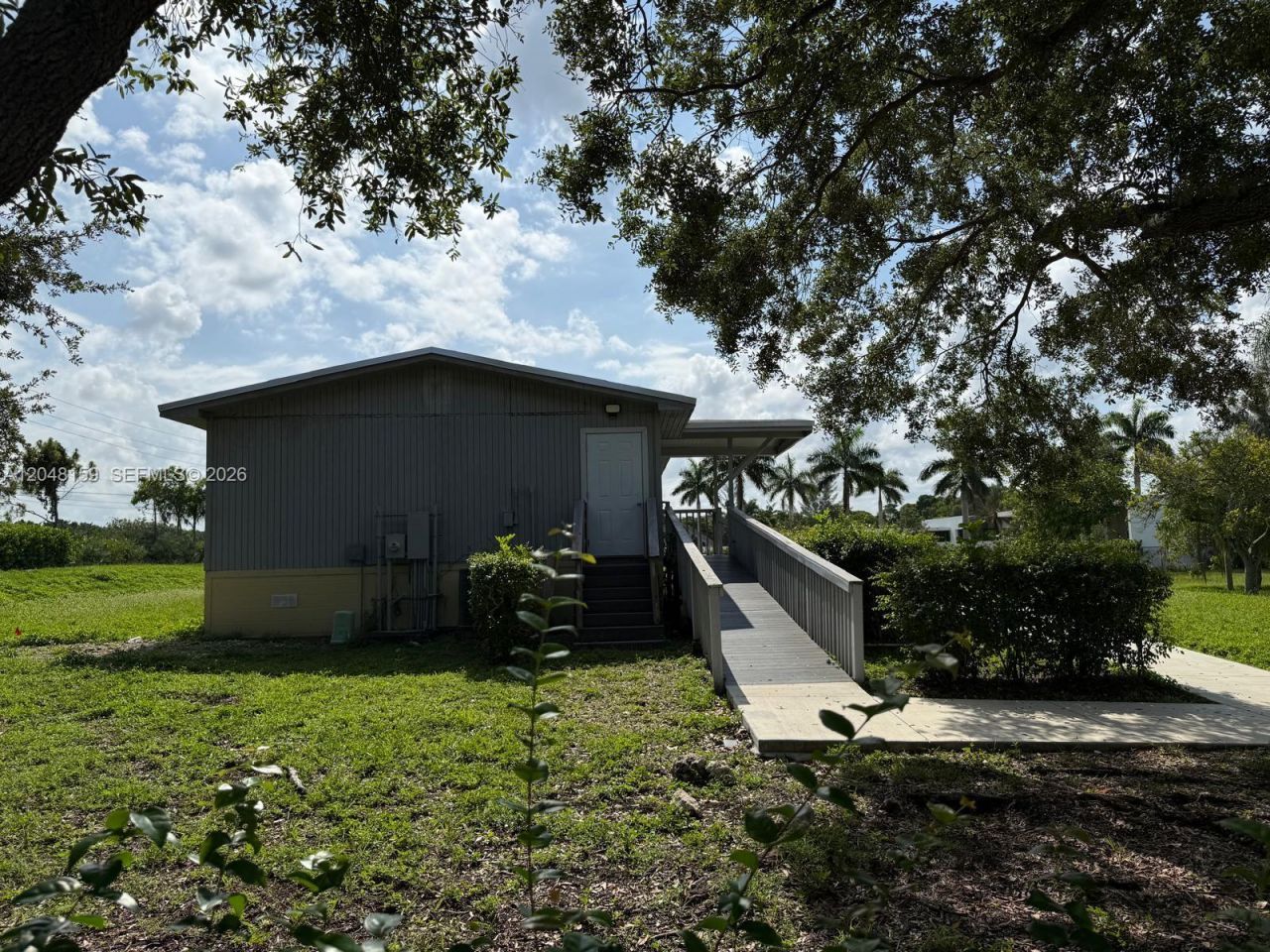18500 Griffin Rd , Southwest Ranches, FL 33332 Photo